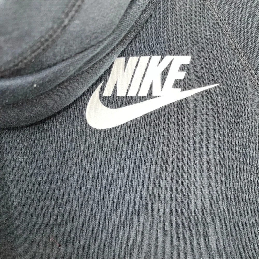 Nike Sportswear Essential Pullover Hoodie Sweatshirt Black M